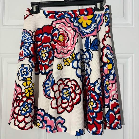 ❤️2/$15 or 3/$21❤️ NWT White Mark Bright Floral Flare Skirt, Size Large - Picture 4 of 12
